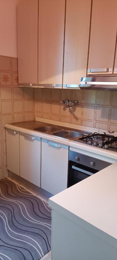 Ferienwohnung Casale La Pineta Mombaroccio Exterior foto